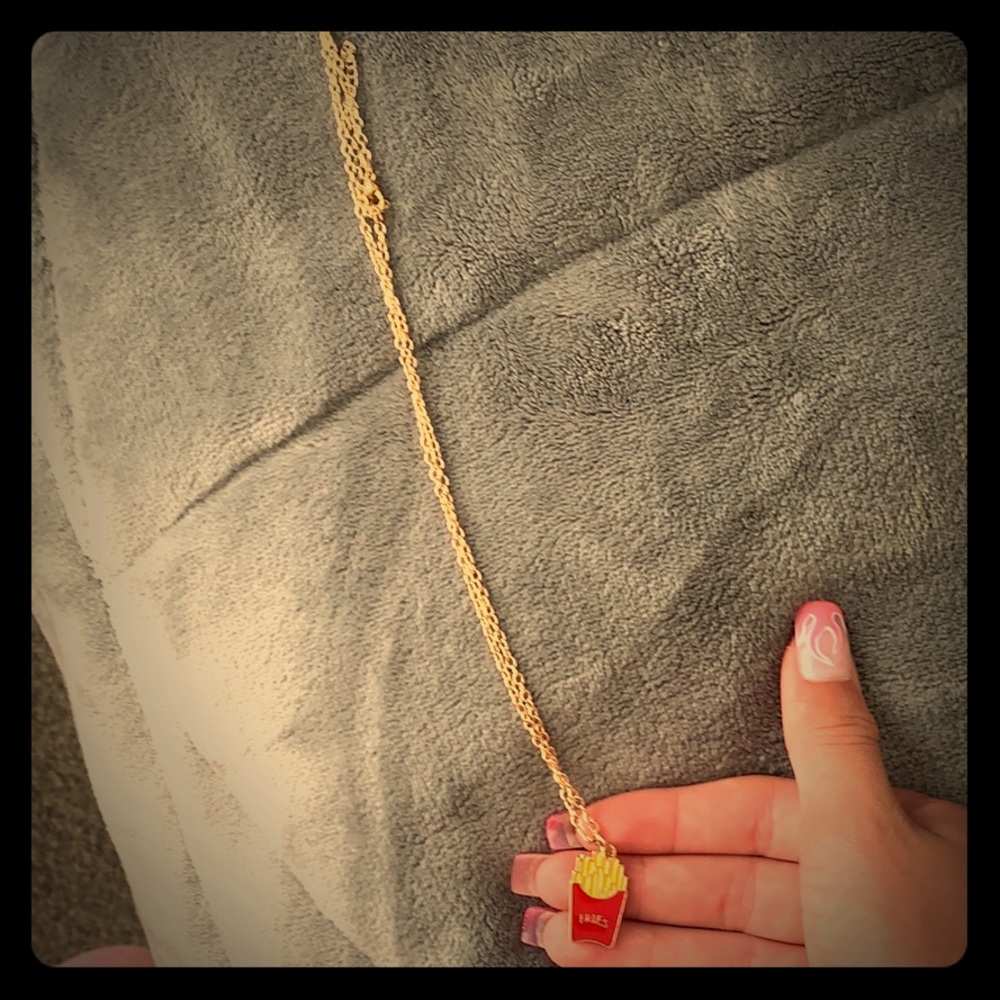 Fry necklace 😊🌸 gold and red